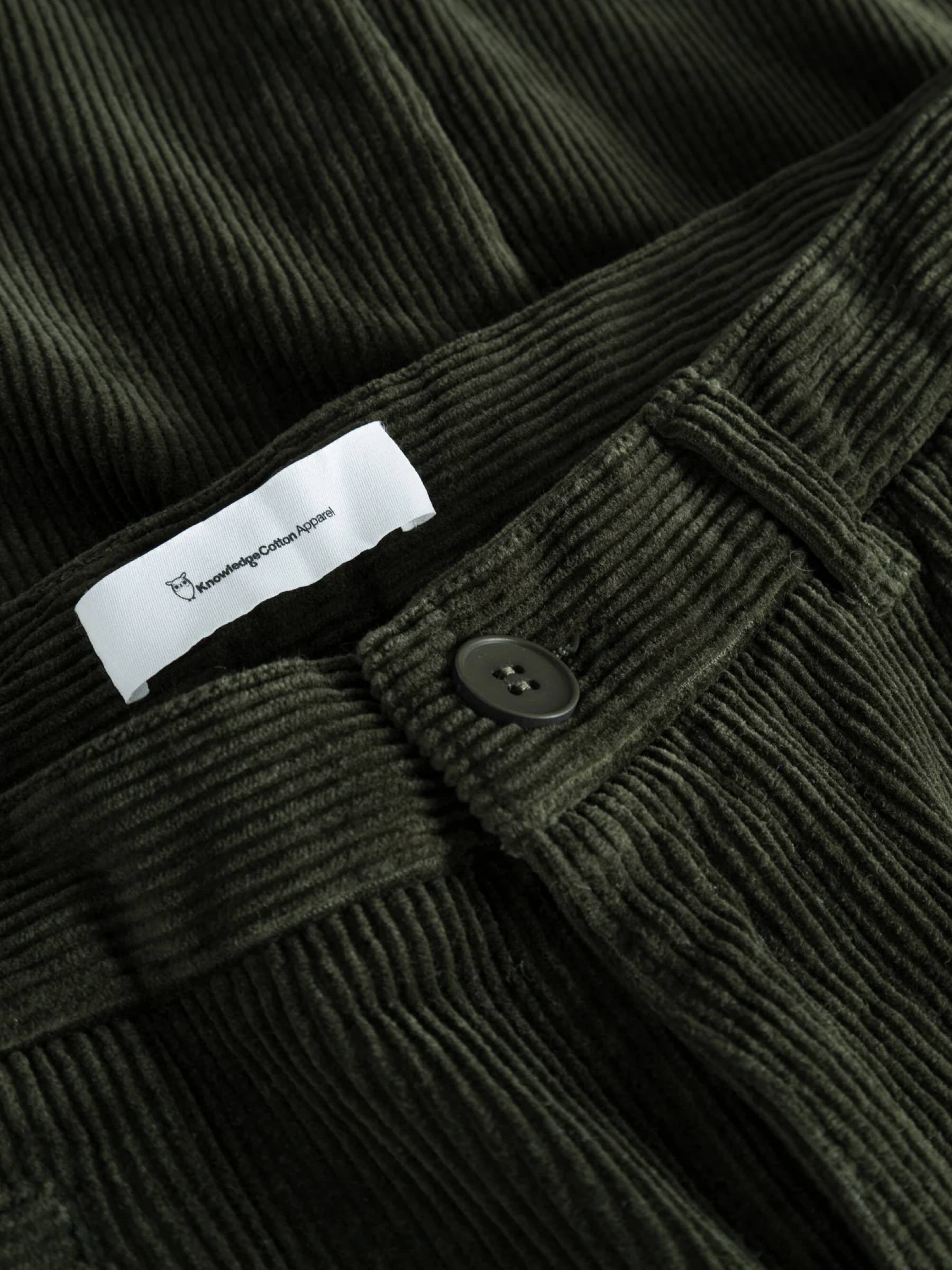 Hose Chuck Regular 8-Wales Corduroy Chino Pants forrest night Knowledge Cotton Apparel