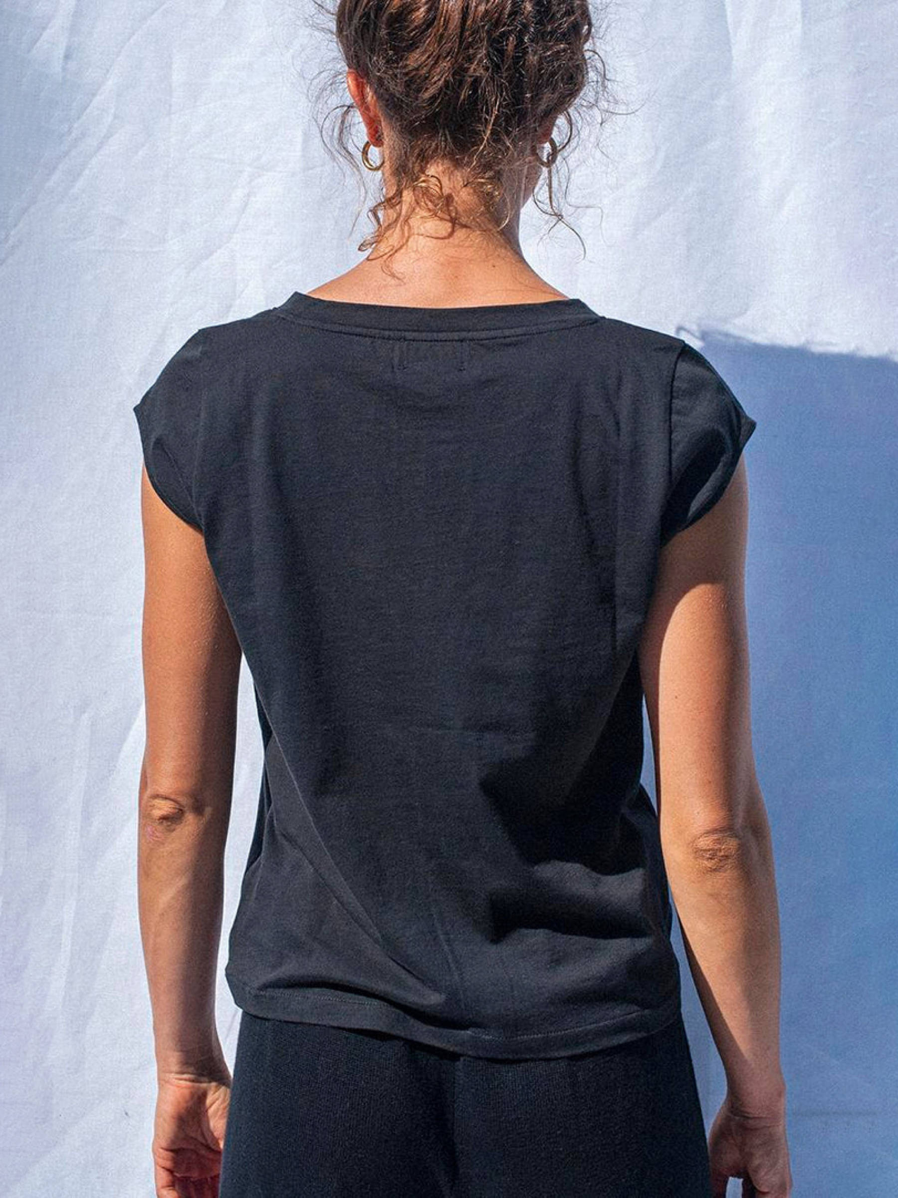 T-Shirt Crew Tee Isla black Jungle Folk