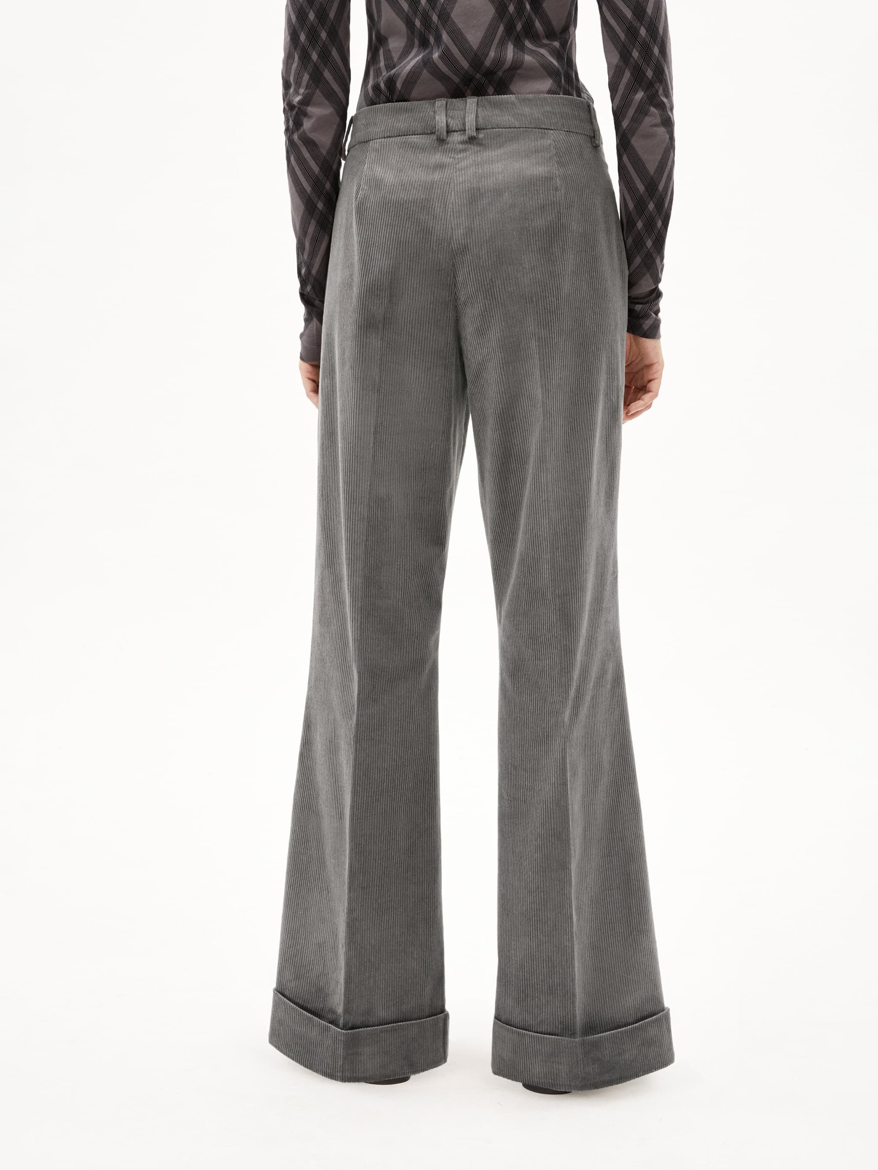 Hose Xellaa Corduroy iron cast Armedangels