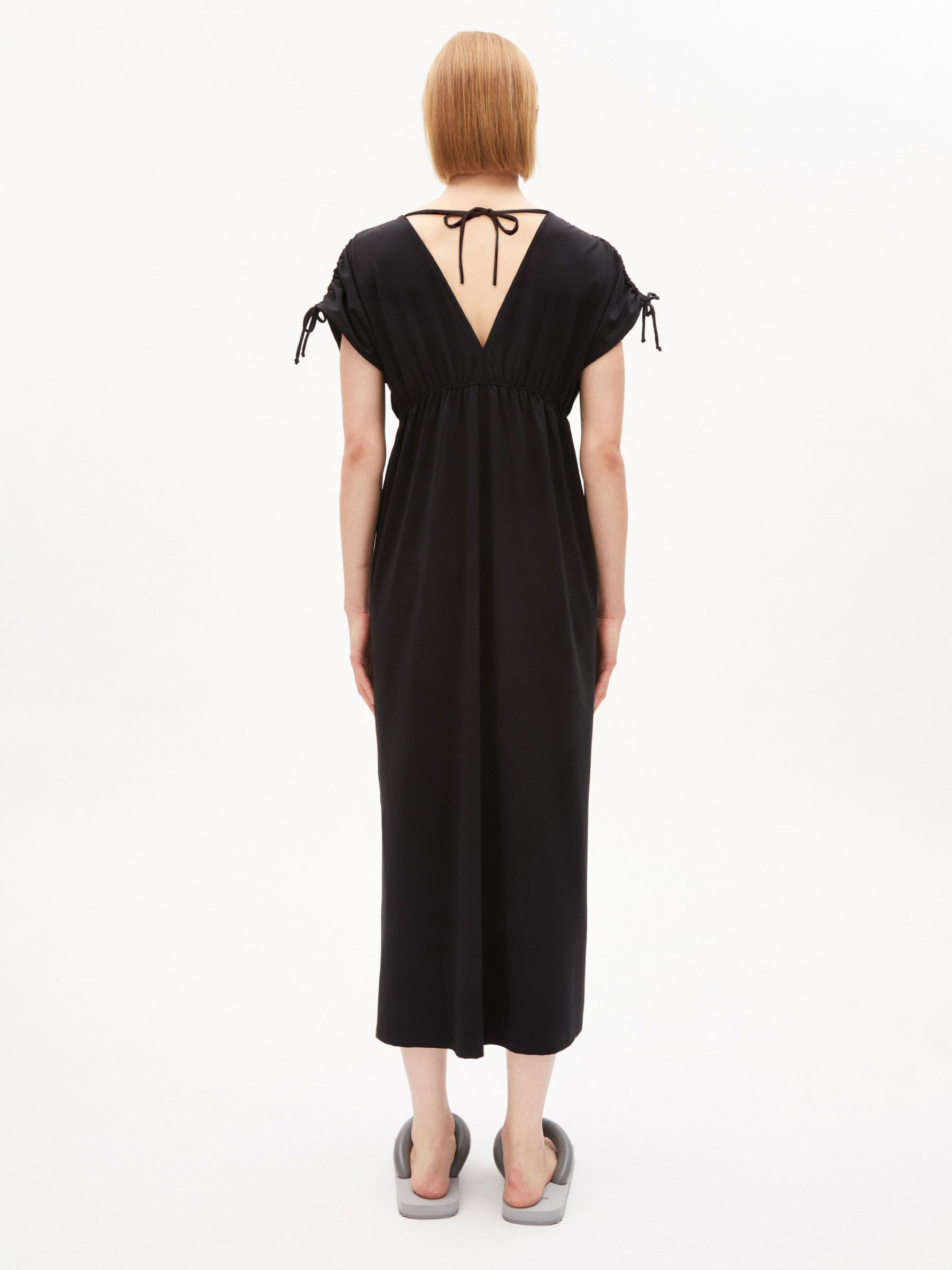 Kleid Haarper black Armedangels