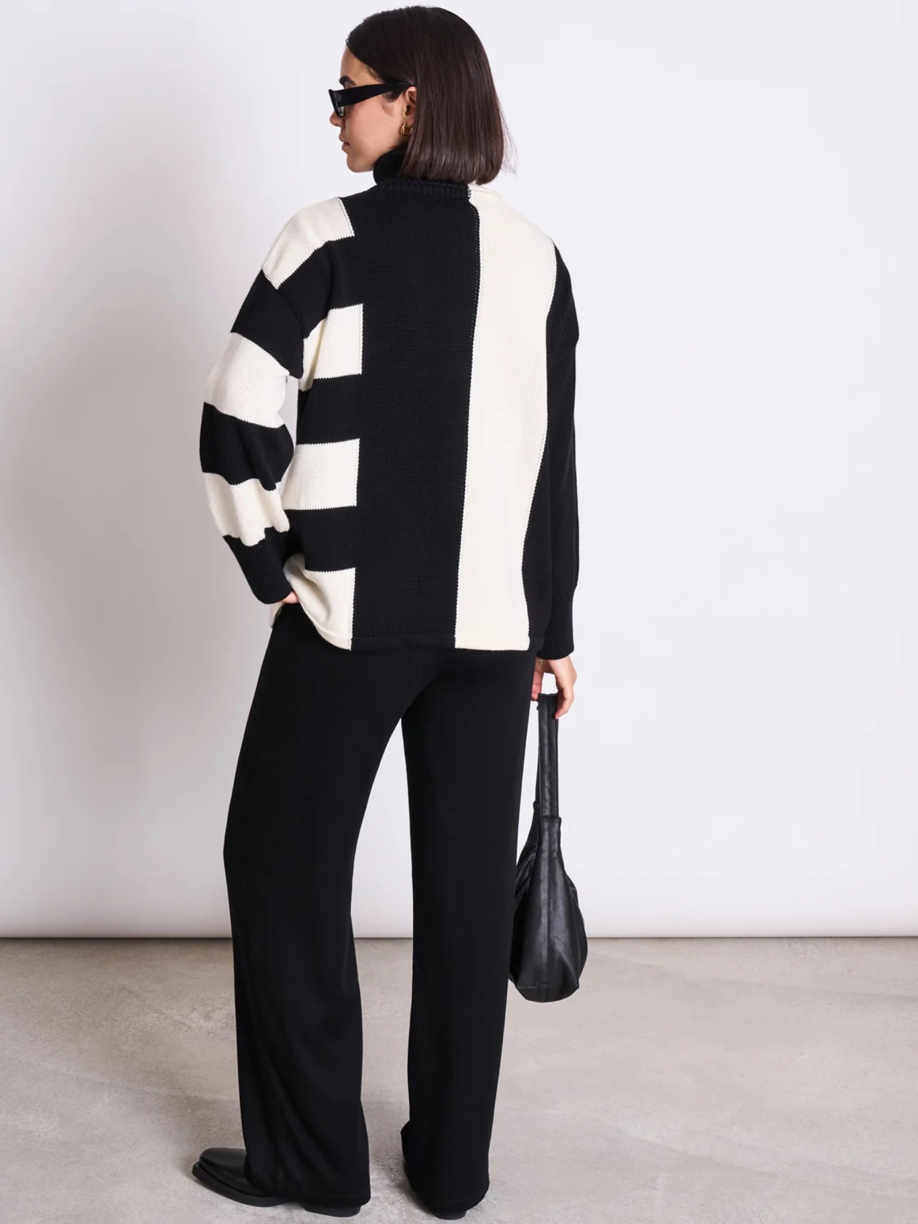 Pullover Altin Turtleneck offwhite-black Jan 'n June