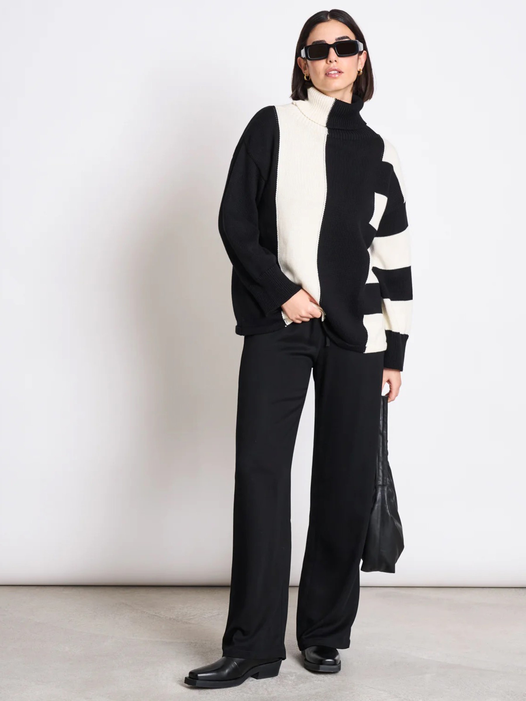 Pullover Altin Turtleneck offwhite-black Jan 'n June