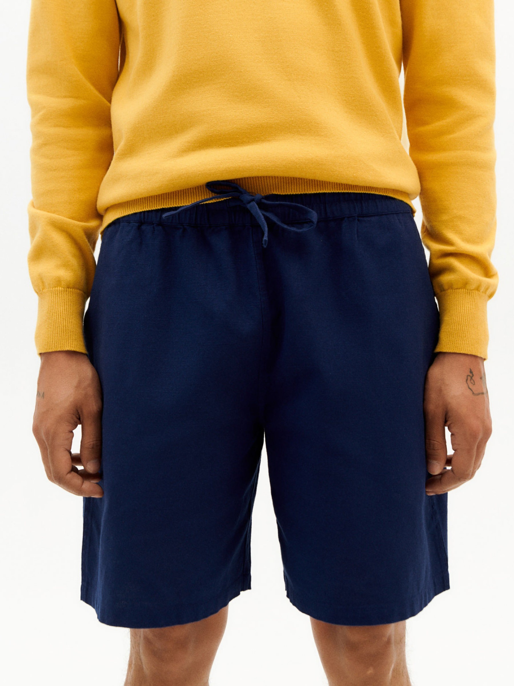 Hose Henry Shorts blue night Thinking Mu