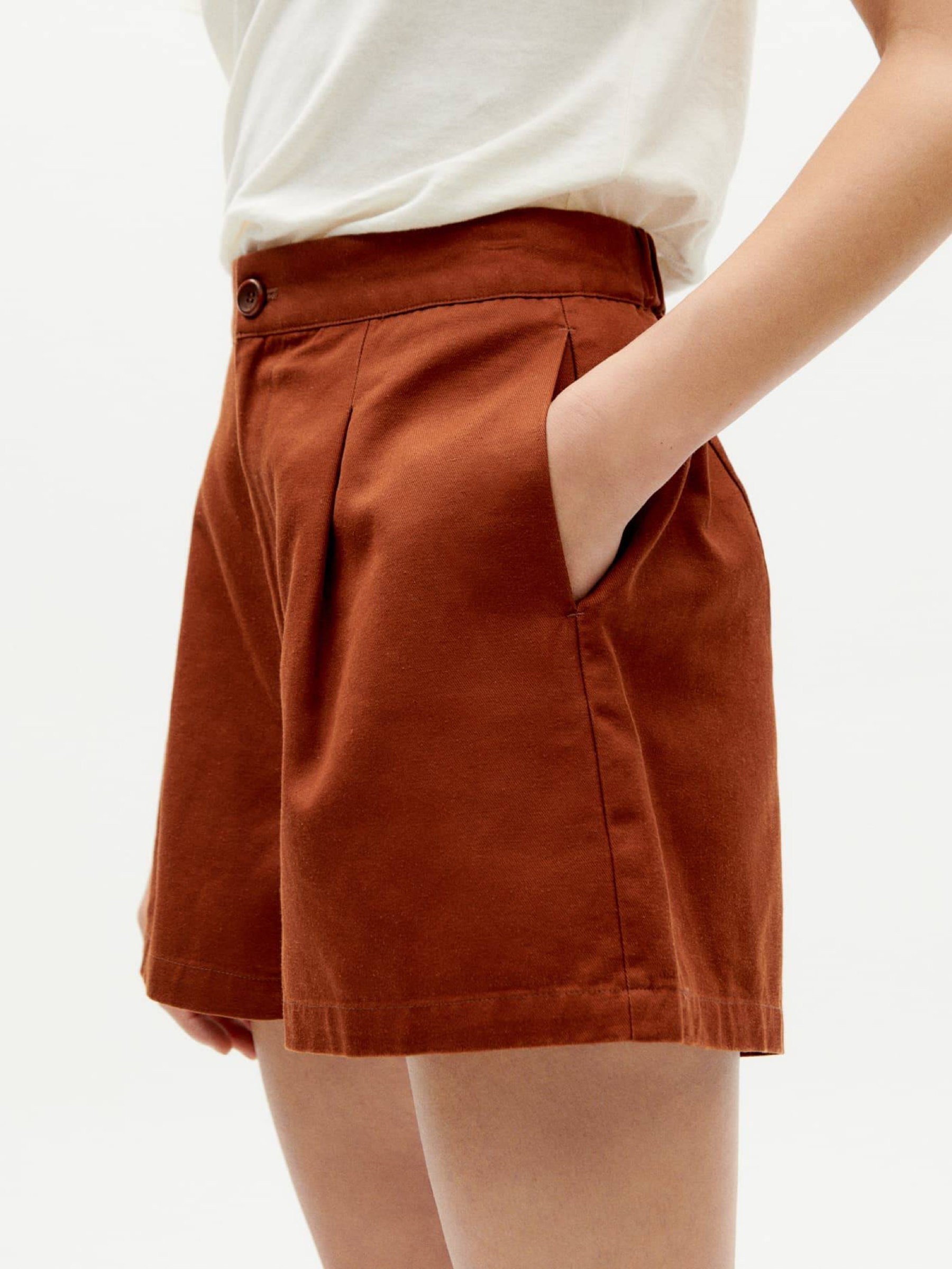 Hose Narciso Shorts toasted hemp Thinking Mu