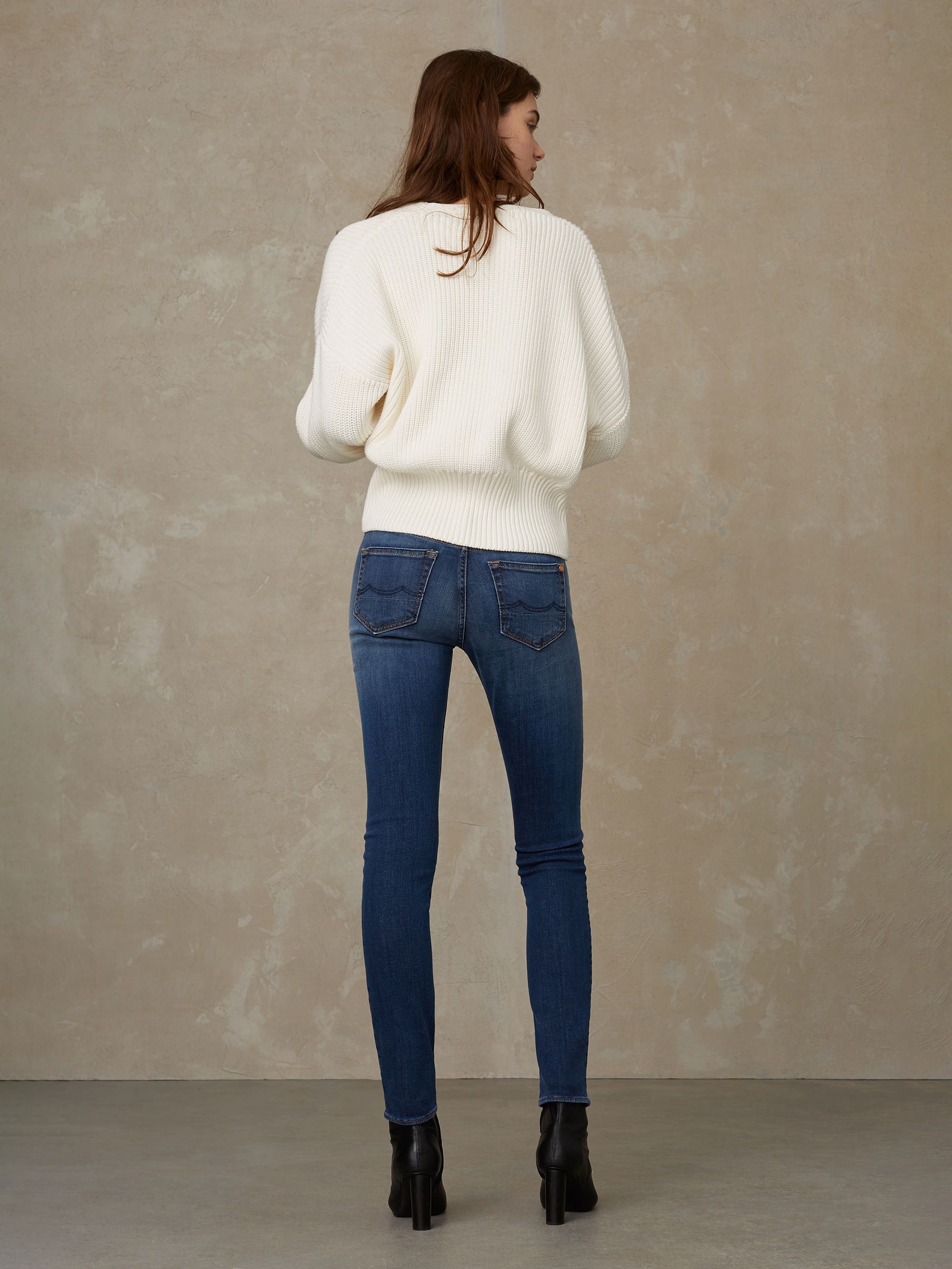 Strickjacke Decima ecru Kings of Indigo – K.O.I.