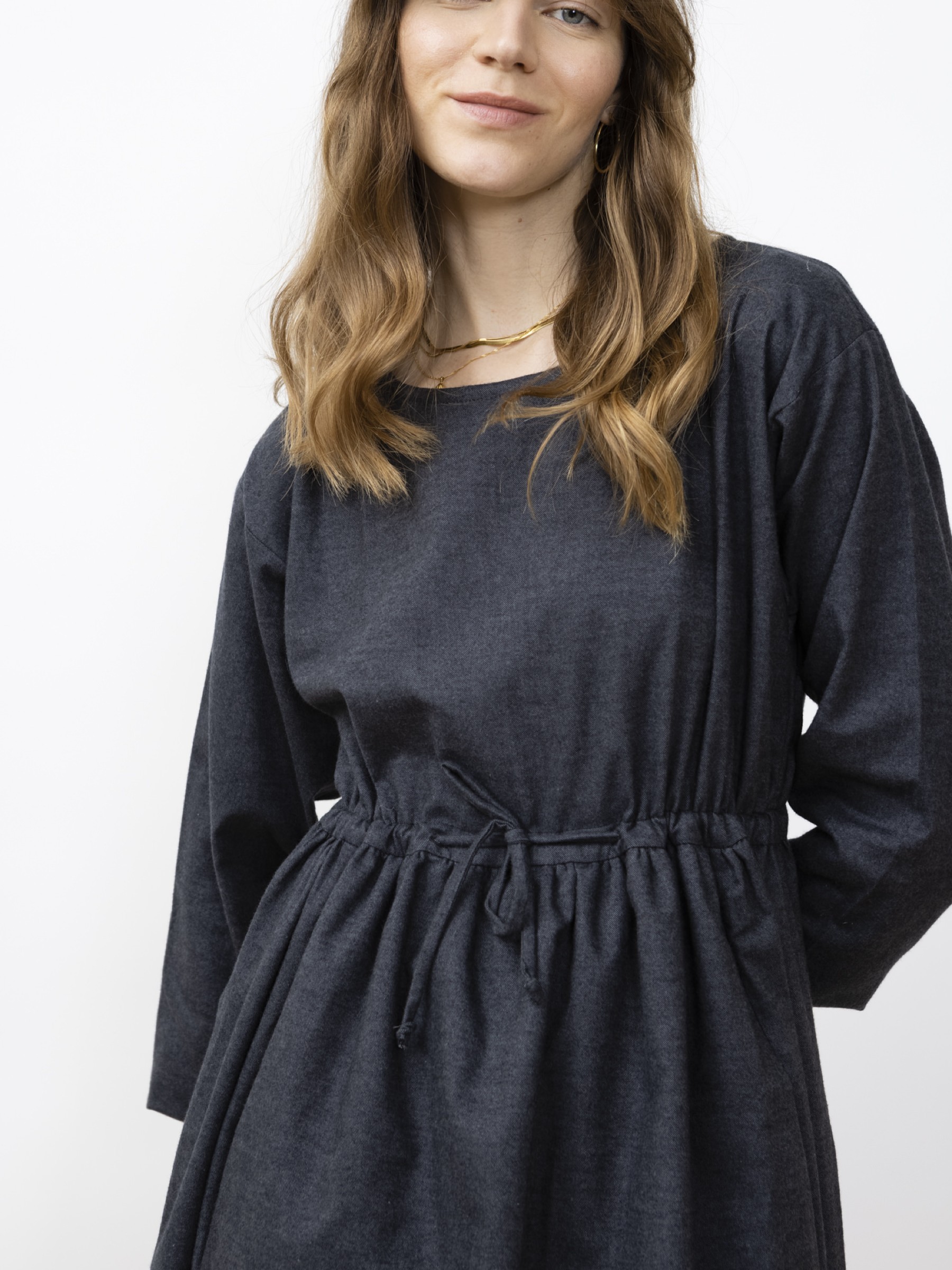 Kleid Liv Ruffle Dress anthracite Jungle Folk