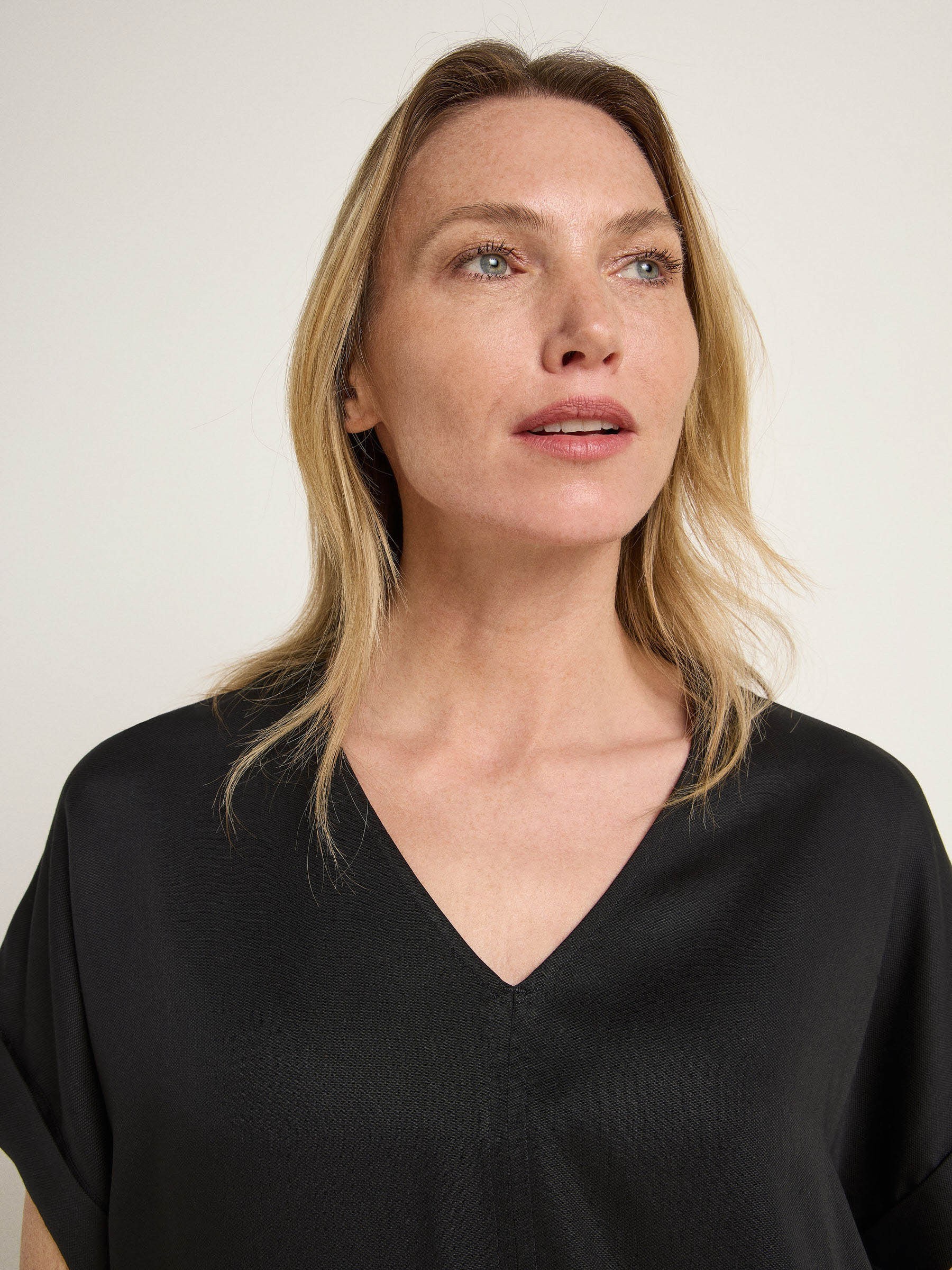 Bluse Blusenshirt aus TENCEL black Lanius