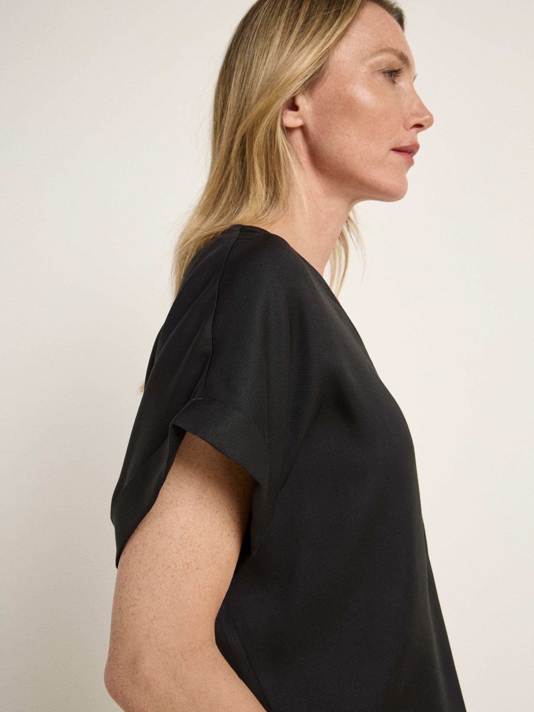 Bluse Blusenshirt aus TENCEL black Lanius