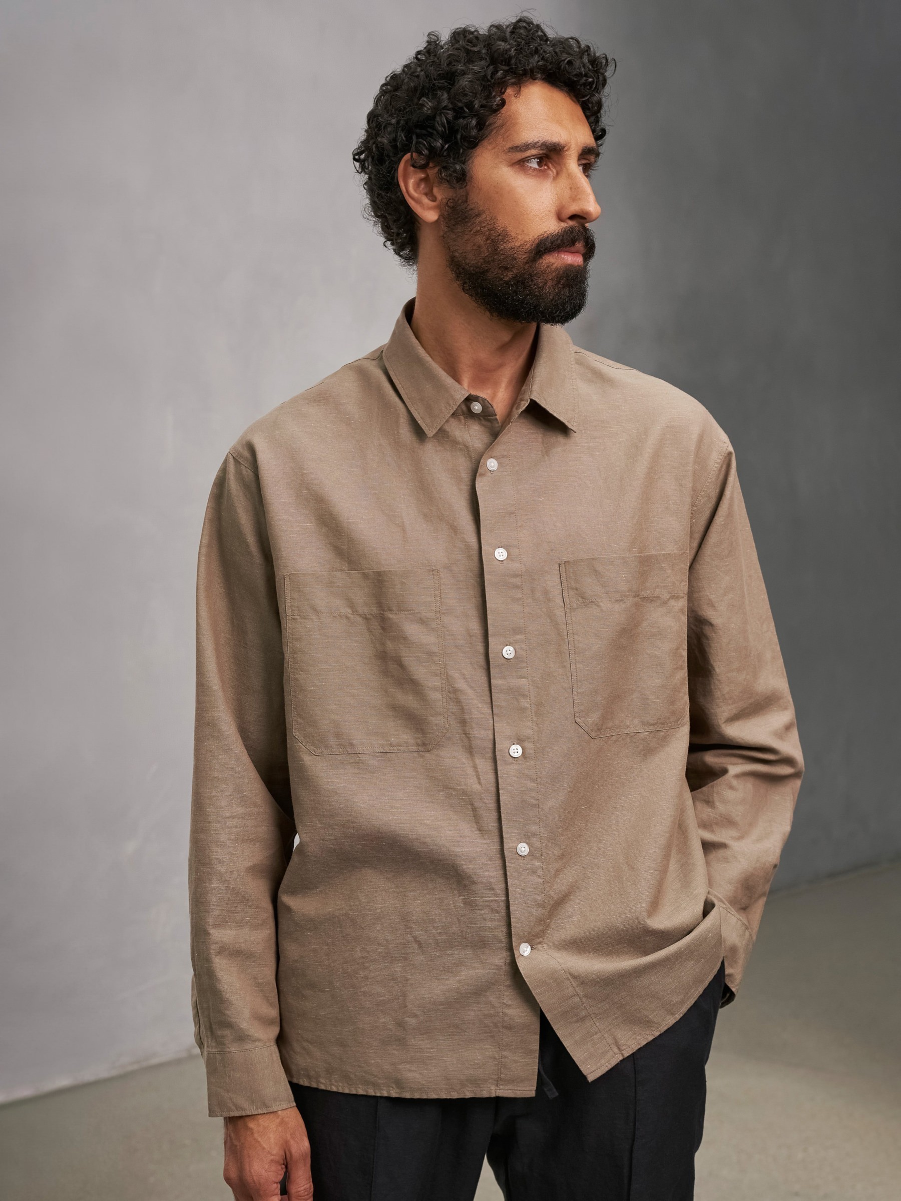 Hemd Dario linen walnut About Companions
