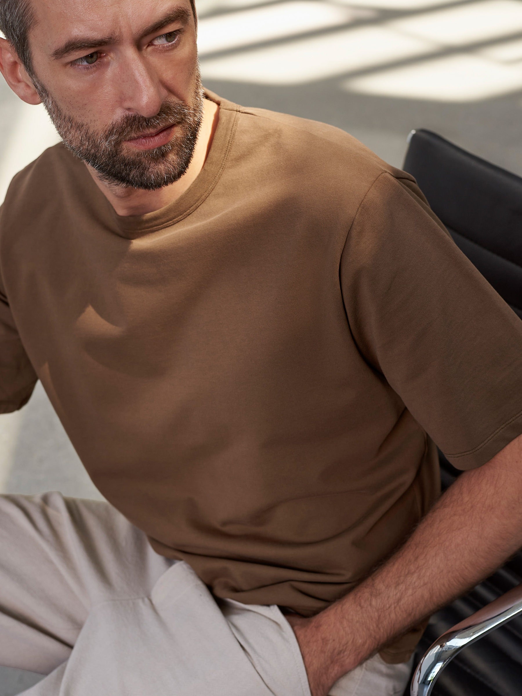 T-Shirt Anton eco cotton caramel About Companions
