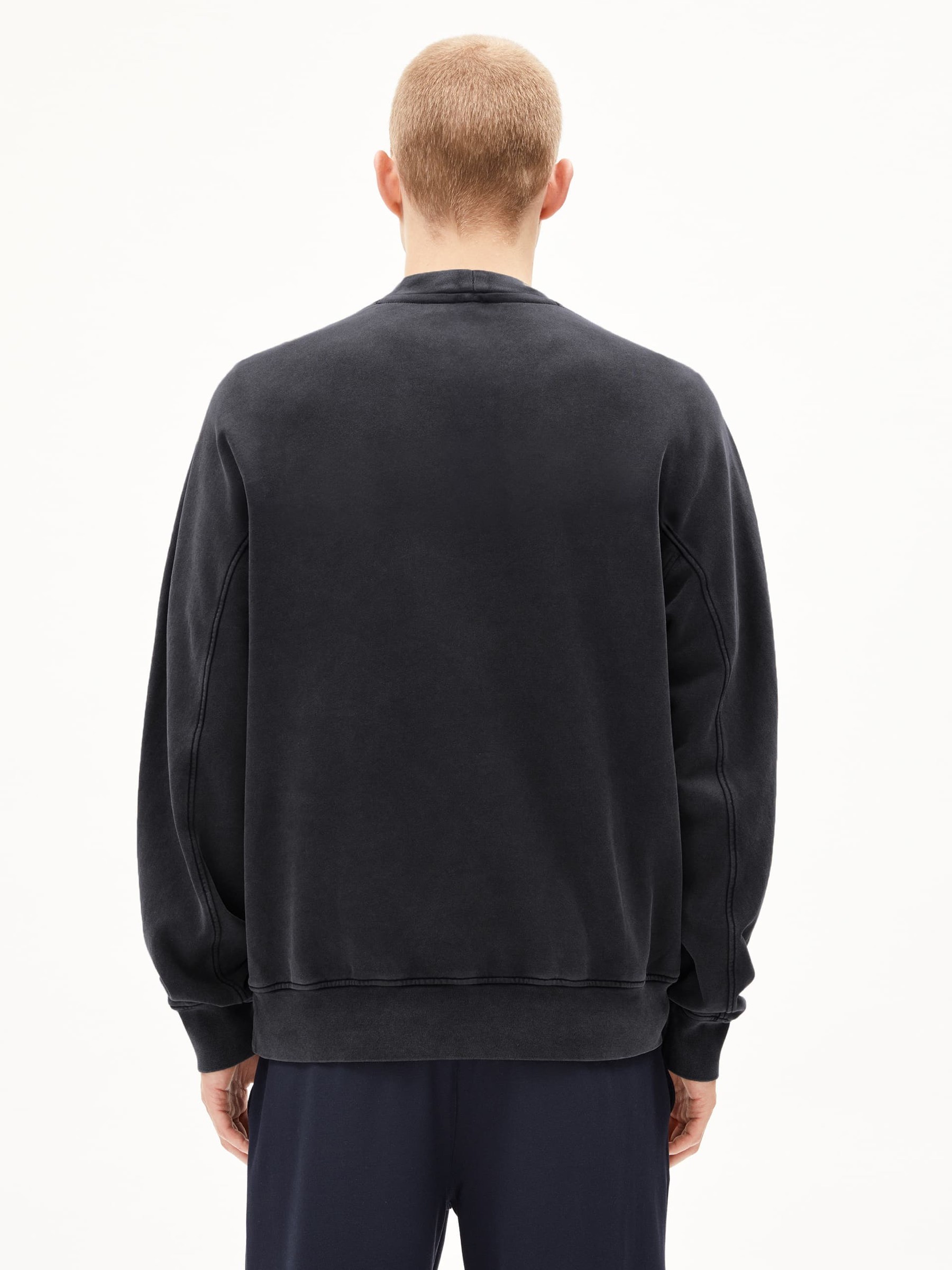 Pullover Emaal Crewneck Gmt Dye black washed Armedangels