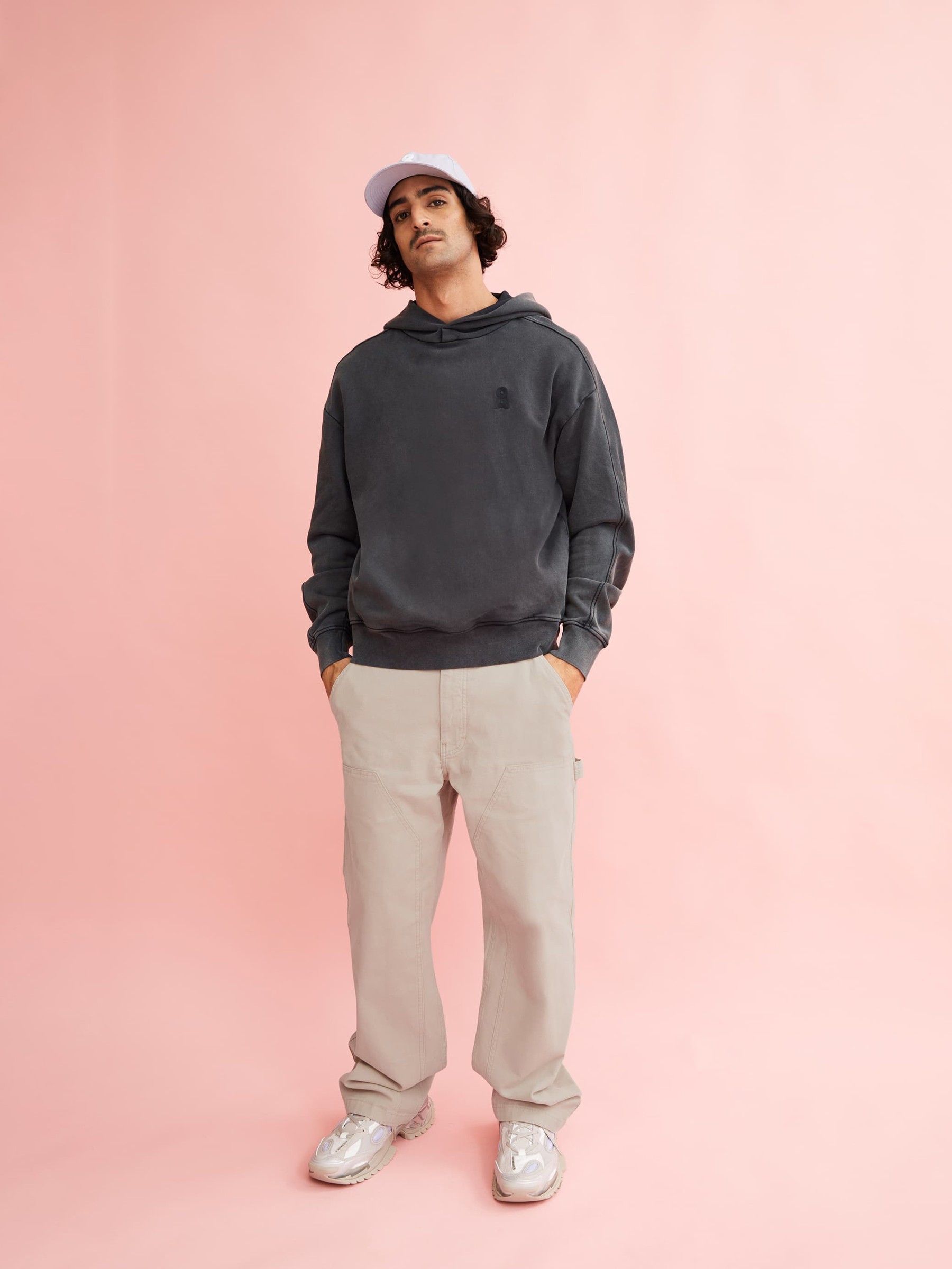 Pullover Emaal Hoodie GMT Dye black washed Armedangels