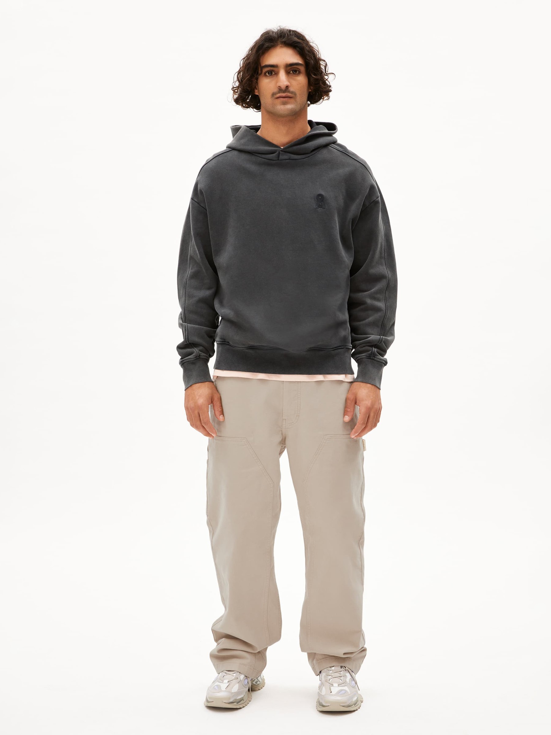 Pullover Emaal Hoodie GMT Dye black washed Armedangels