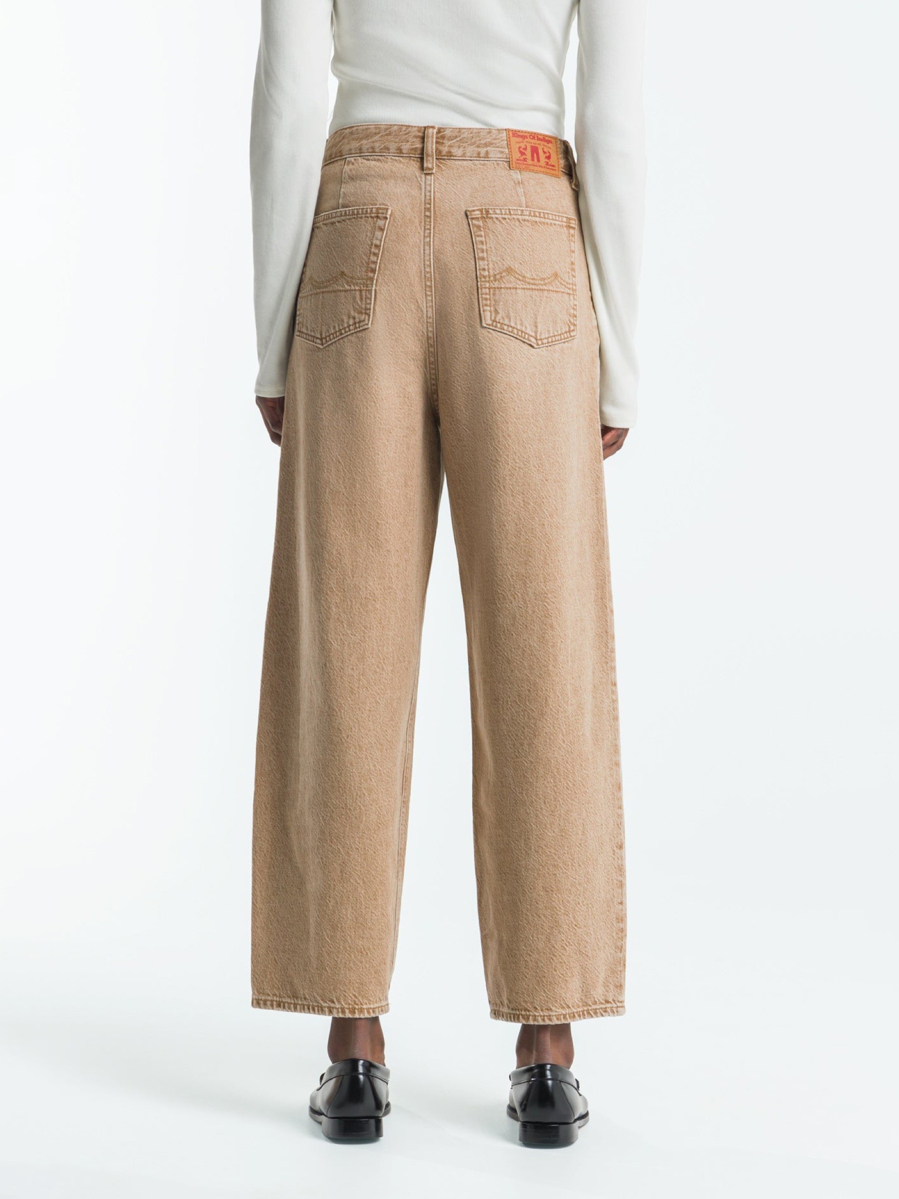 Jeanshose Leila jim dark beige Kings of Indigo – K.O.I.