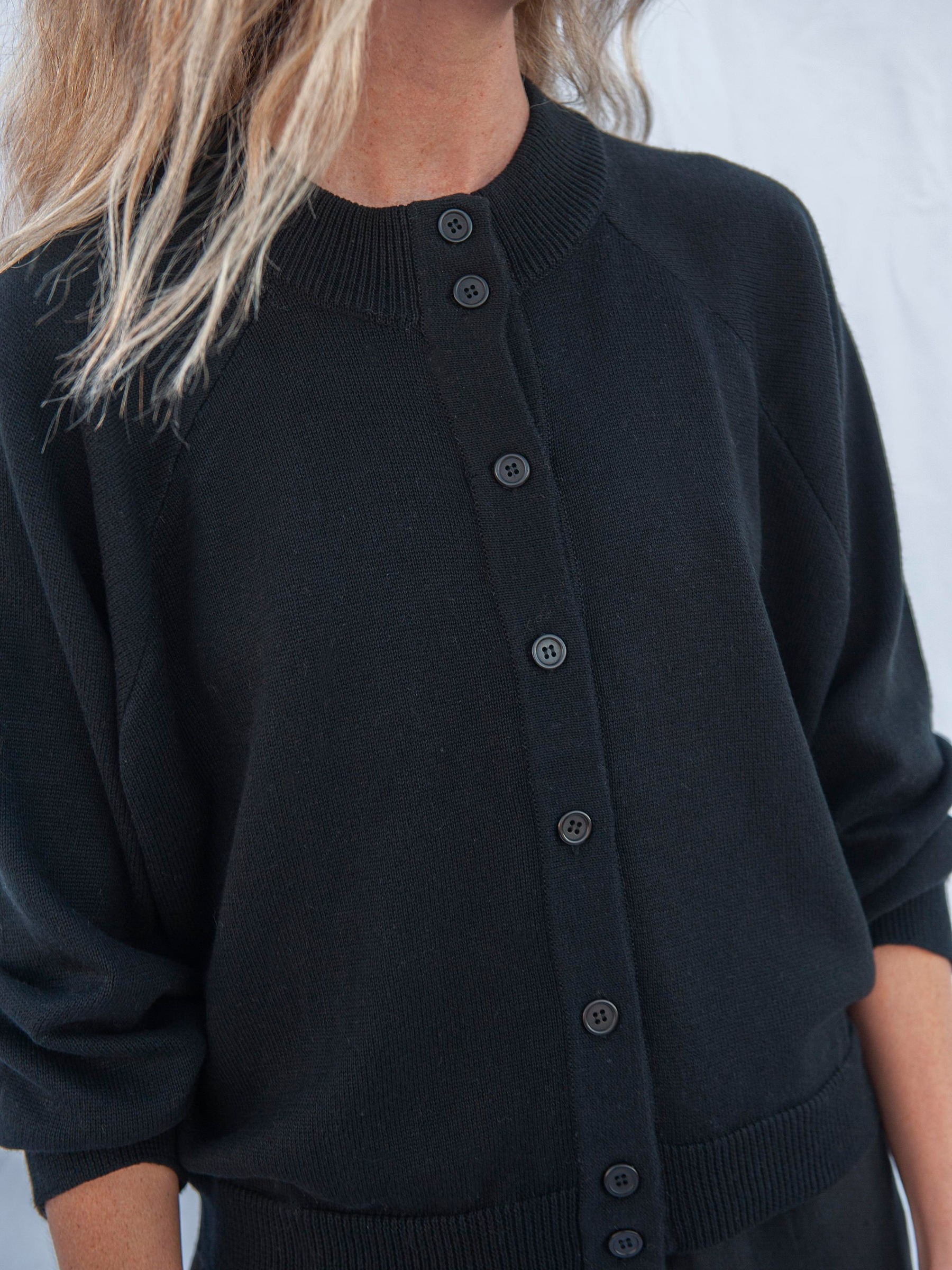 Strickjacke Knit Cardigan Barranco black Jungle Folk