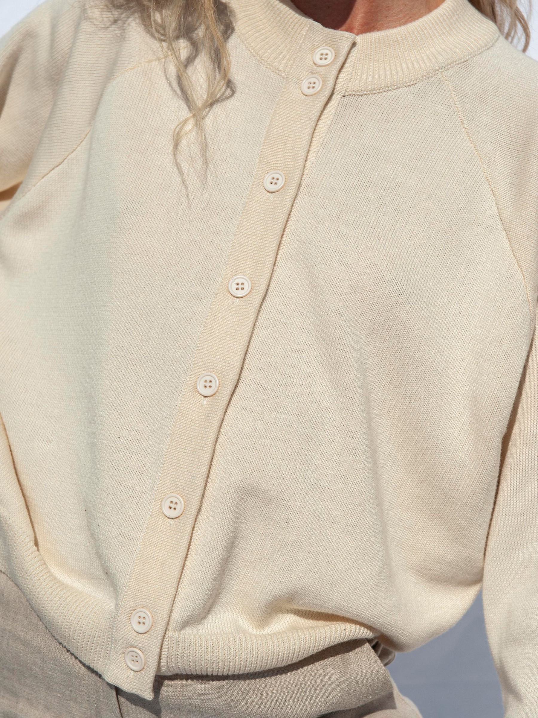 Strickjacke Knit Cardigan Barranco ivory Jungle Folk