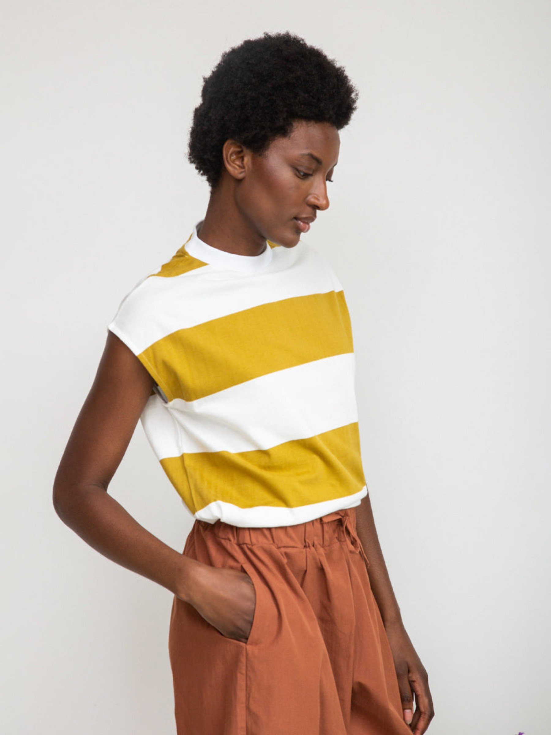 Top Aukai-Sue olive and white bold stripe Beaumont Organic