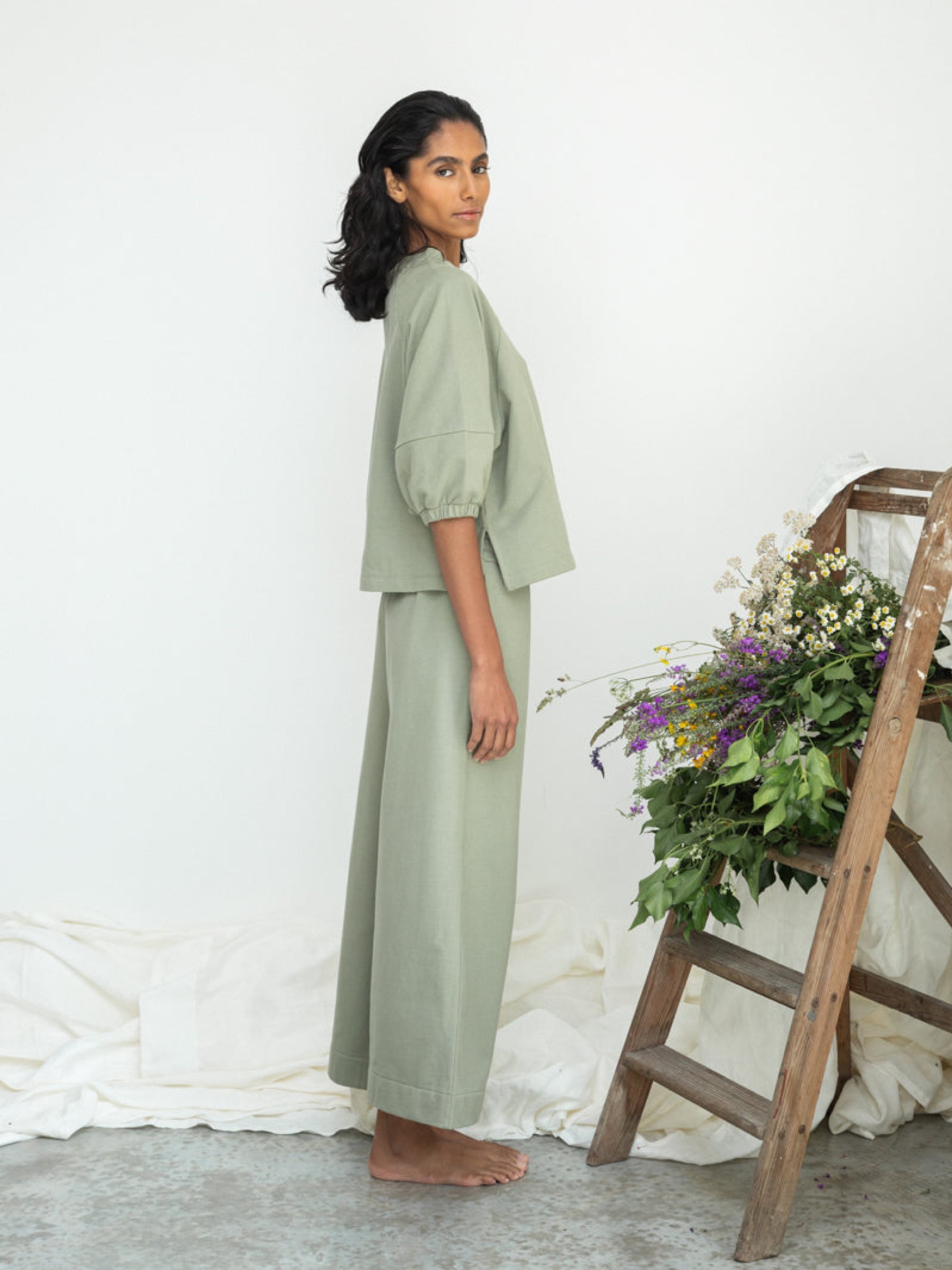 Hose Taya pistachio Beaumont Organic