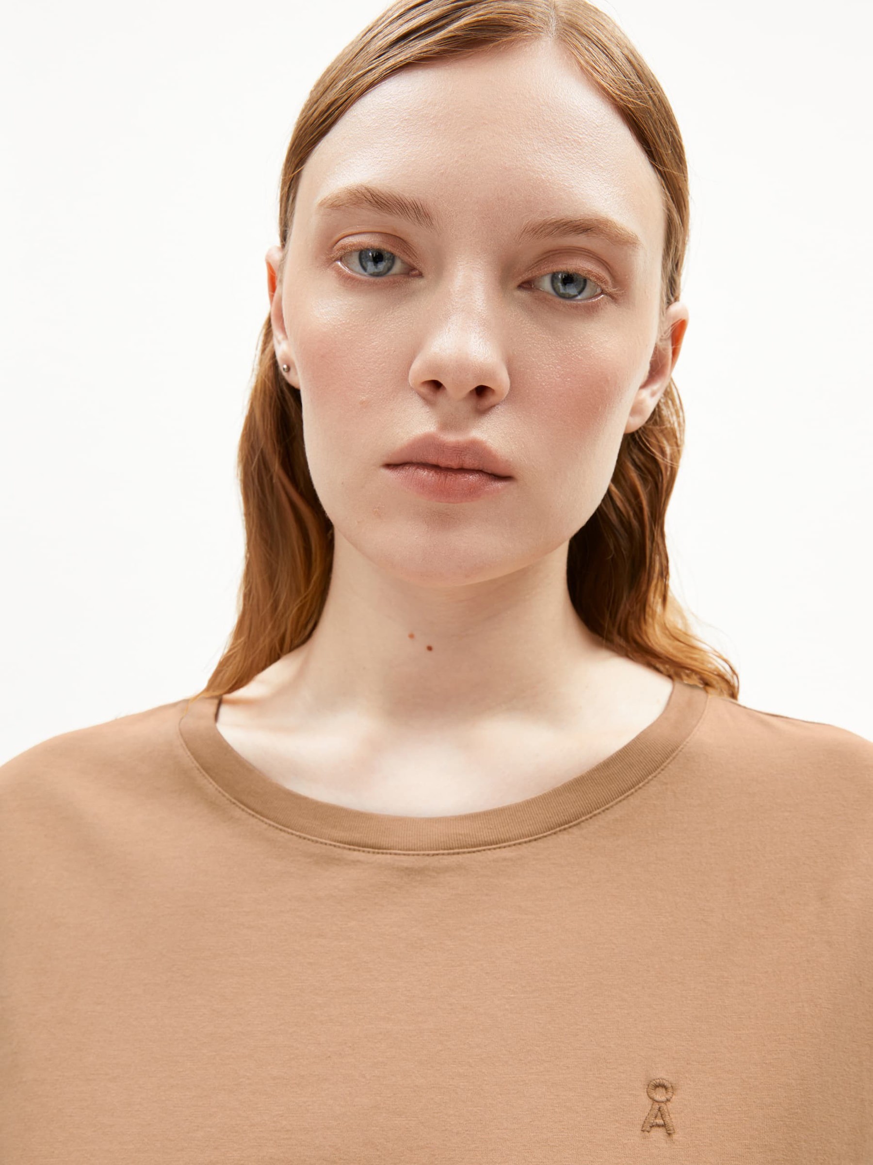 T-Shirt Idaara pale umber Armedangels
