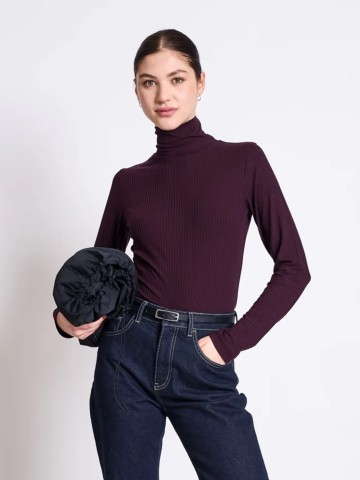 Longsleeve Turtleneck Sweater Mio cherry lacquer Jan 'n June