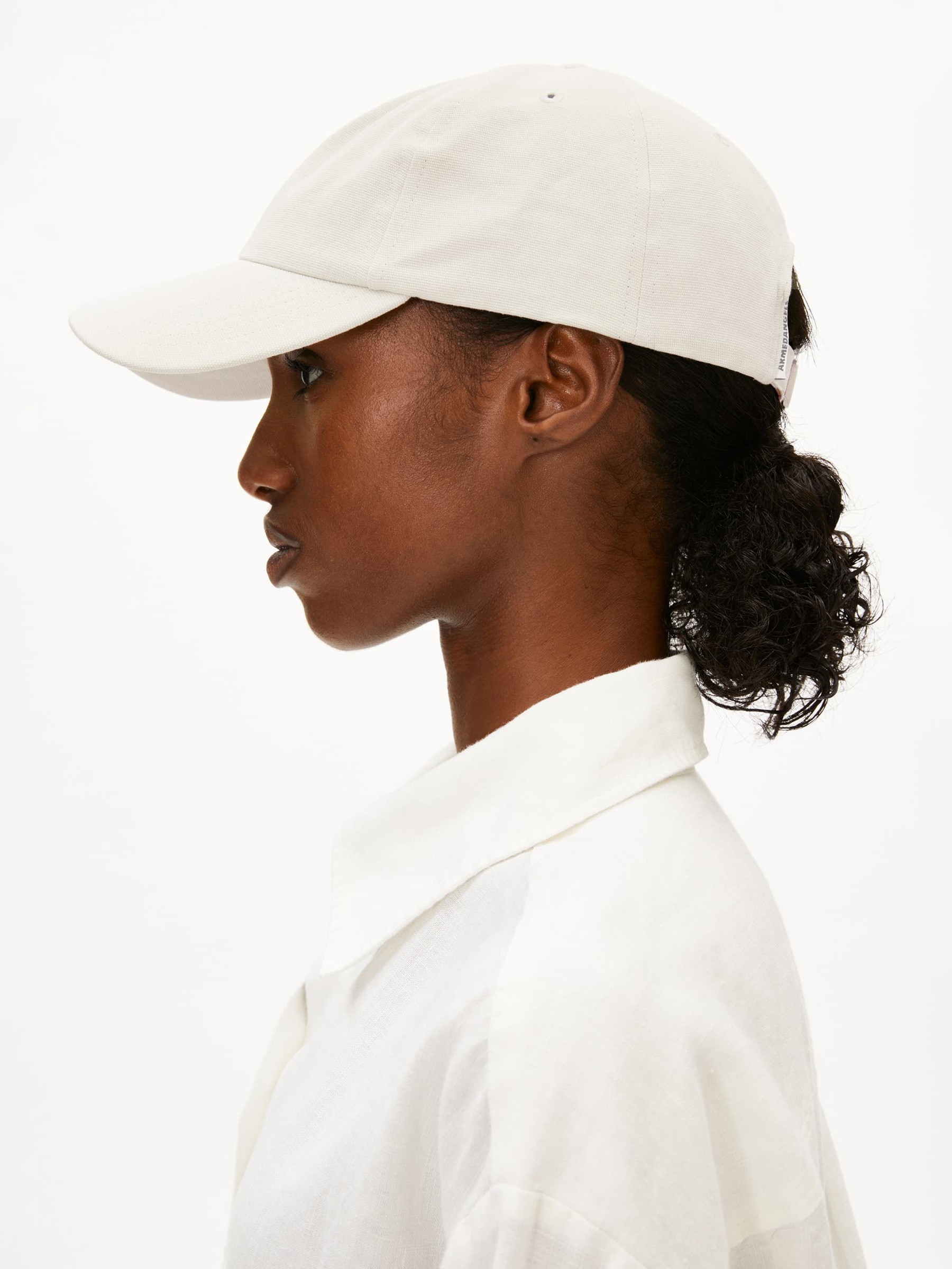 Mütze Yenaas Bold oatmilk-black Armedangels